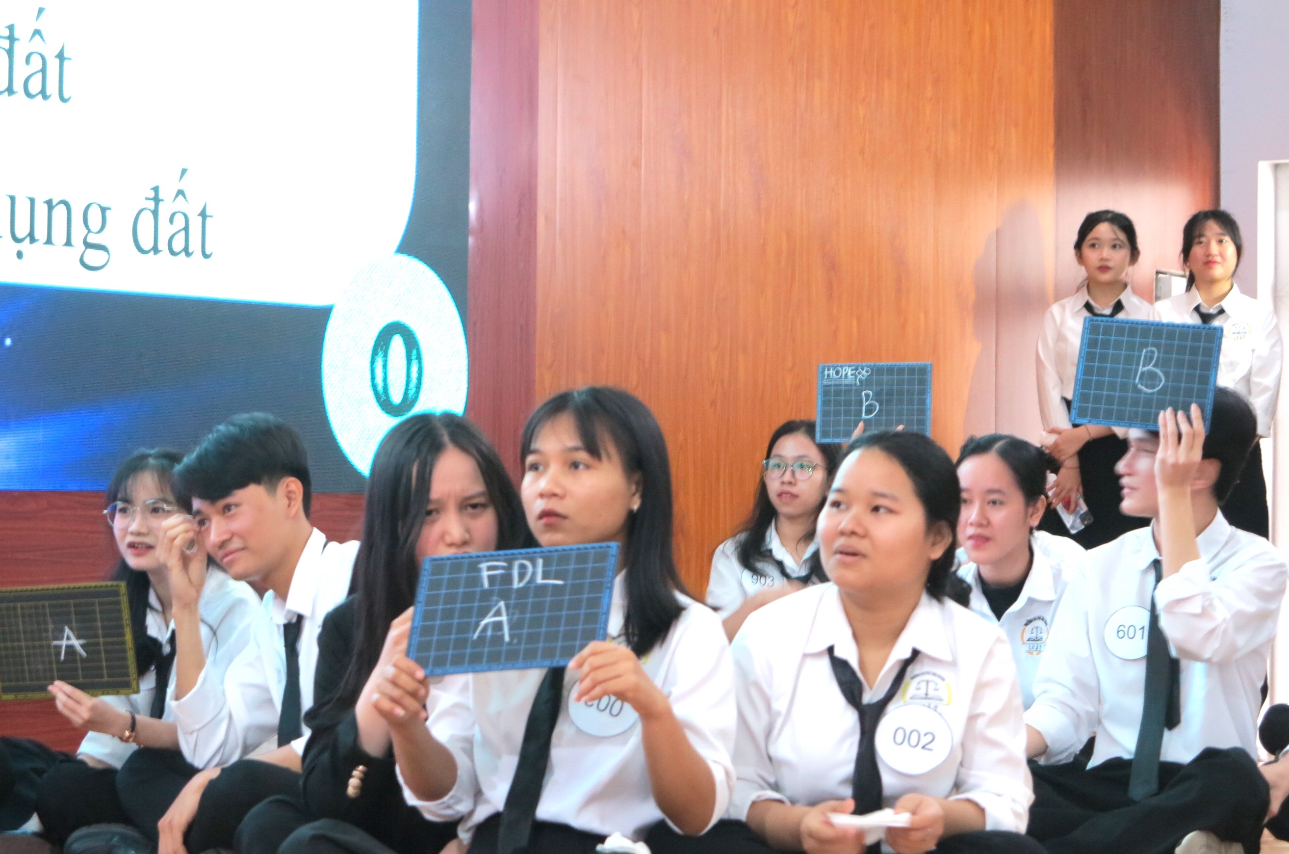 Chung kết cuộc thi “Rung chuông vàng - Tìm hiểu pháp luật chuyên ngành”