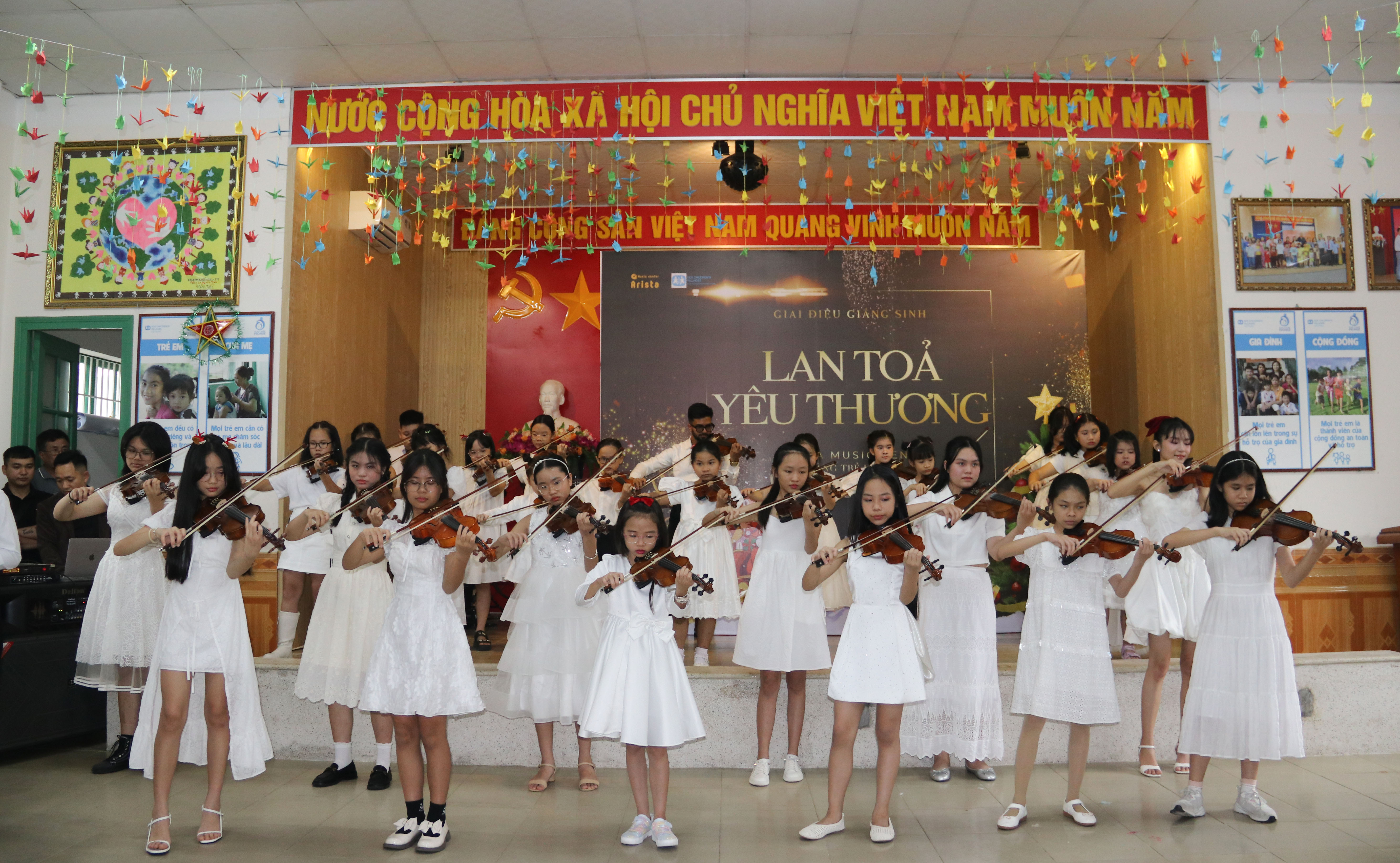 Mang âm nhạc đến Làng Trẻ em SOS Nha Trang