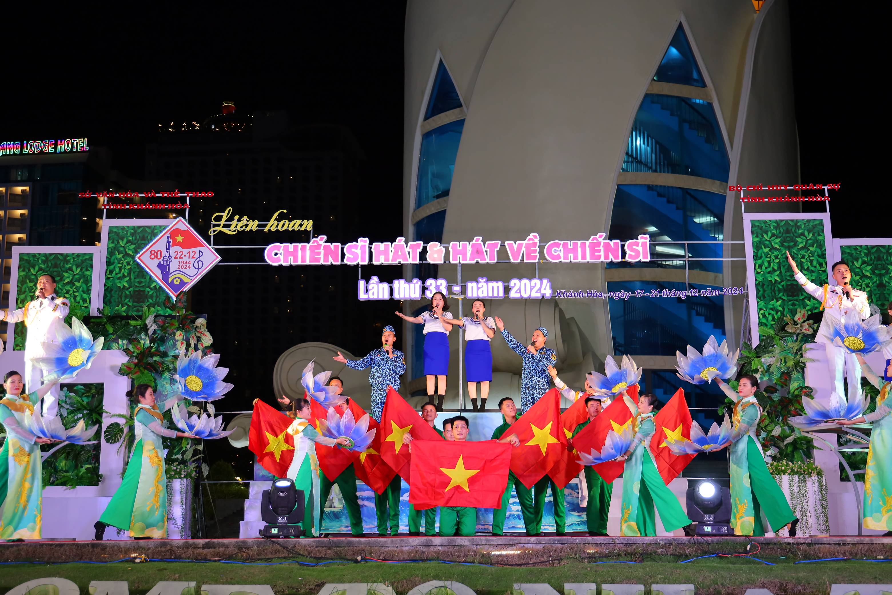 Âm vang khúc hát về người chiến sĩ 