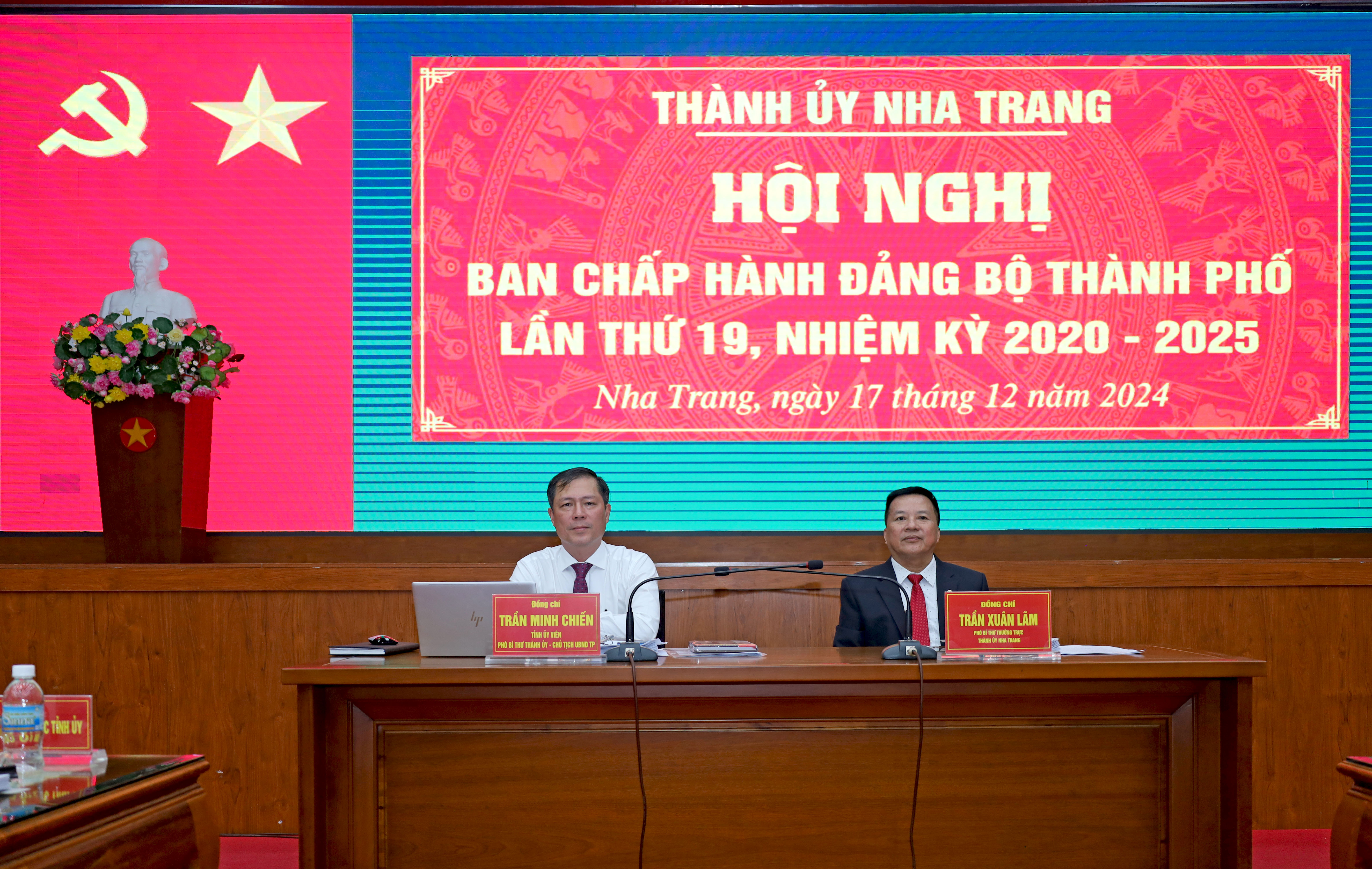 Hội nghị Thành ủy Nha Trang lần thứ 19