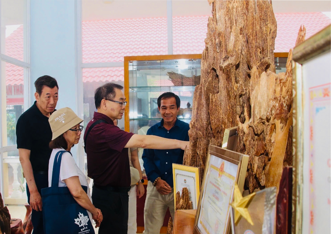 Điểm sáng bức tranh ngoại giao kinh tế 