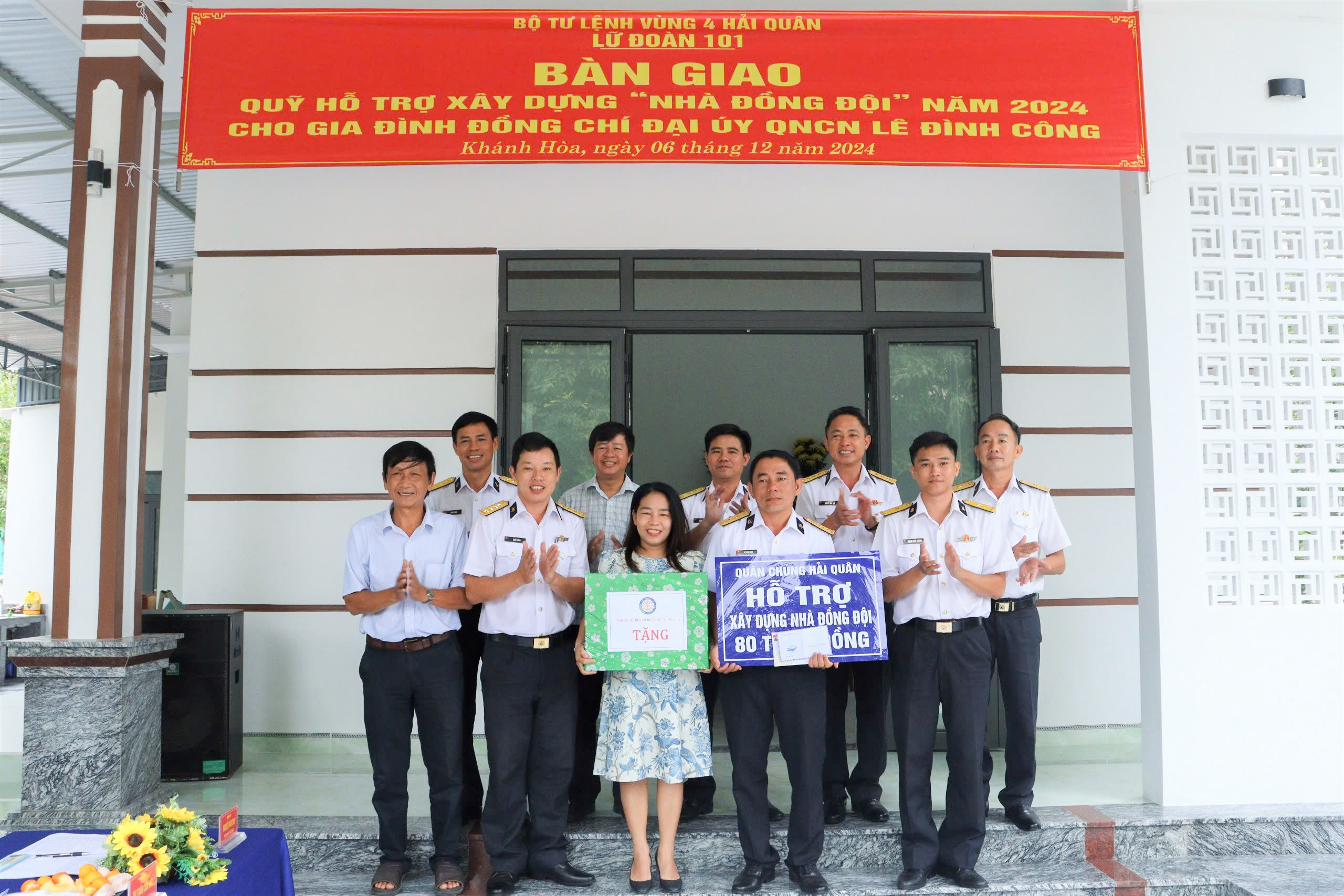 Lữ đoàn 101 bàn giao nhà đồng đội cho quân nhân khó khăn