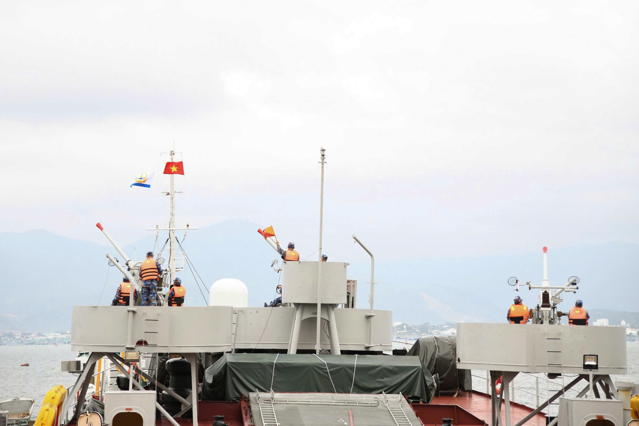 Kiểm tra sẵn sàng chiến đấu phòng không tại Lữ đoàn 955.