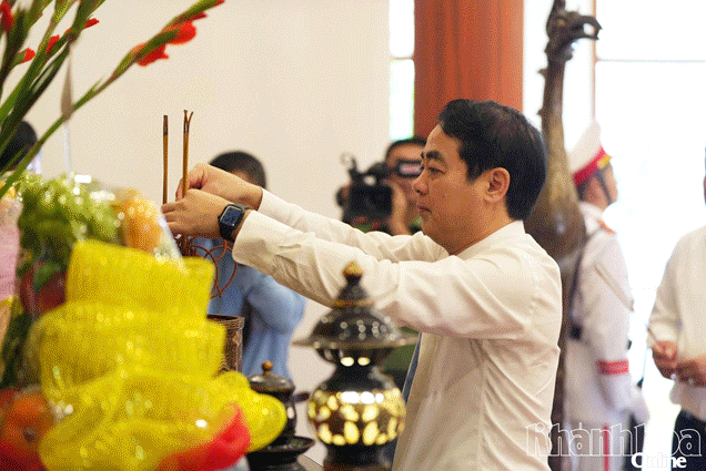 Podcast: Bản tin ngày 17-12