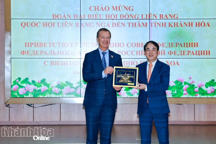 Bí thư Tỉnh ủy Nghiêm Xuân Thành tiếp đoàn đại biểu Hội đồng Liên bang Quốc hội Liên bang Nga