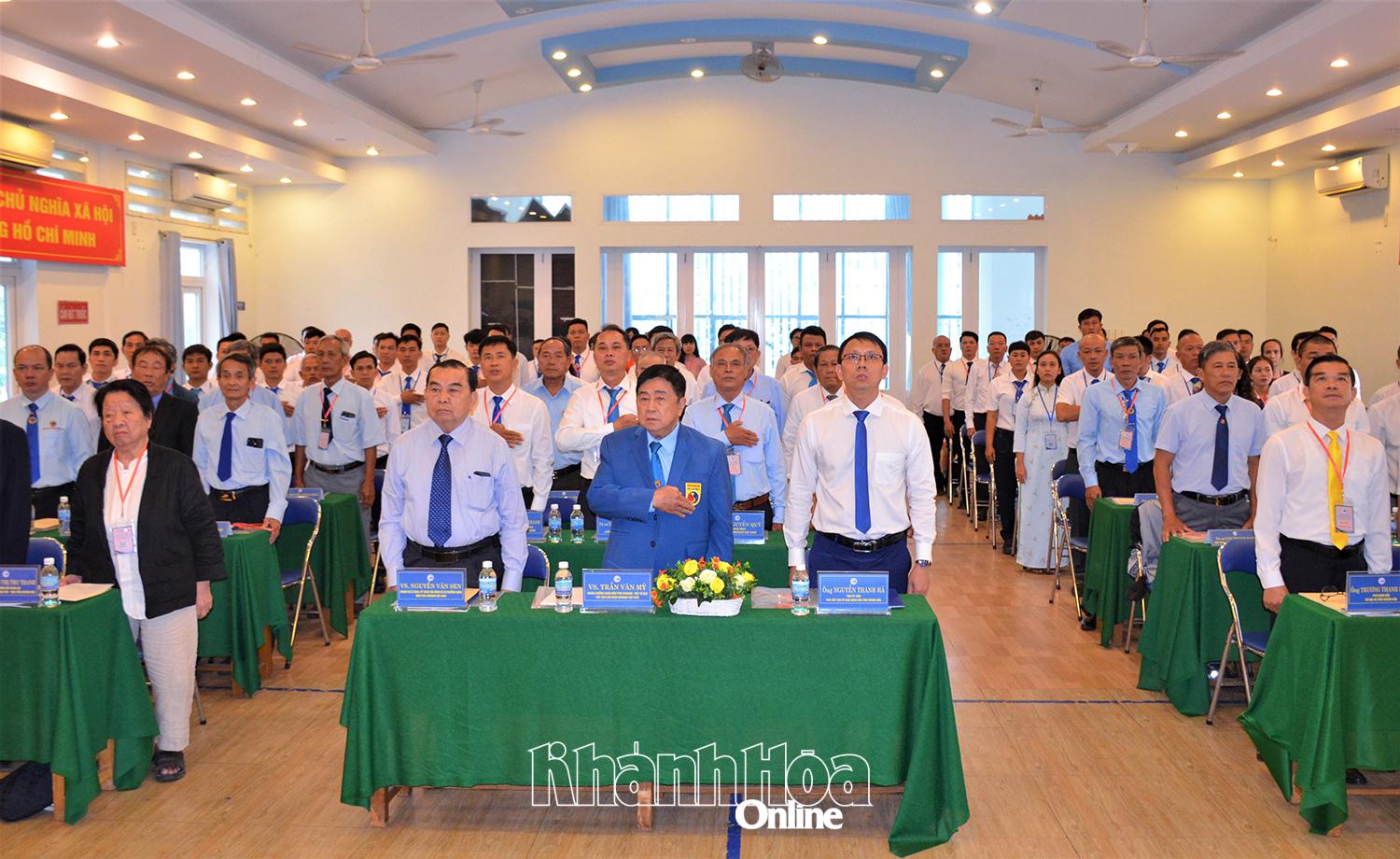Đồng chí Nguyễn Thanh Hà-Phó Chủ tịch UBND tỉnh (bàn giữa, ngoài cùng bên phải) dự Đại hội đại biểu Liên đoàn Vovinam-Việt võ đạo tỉnh Khánh Hòa lần thứ I, nhiệm kỳ 2025-2030.