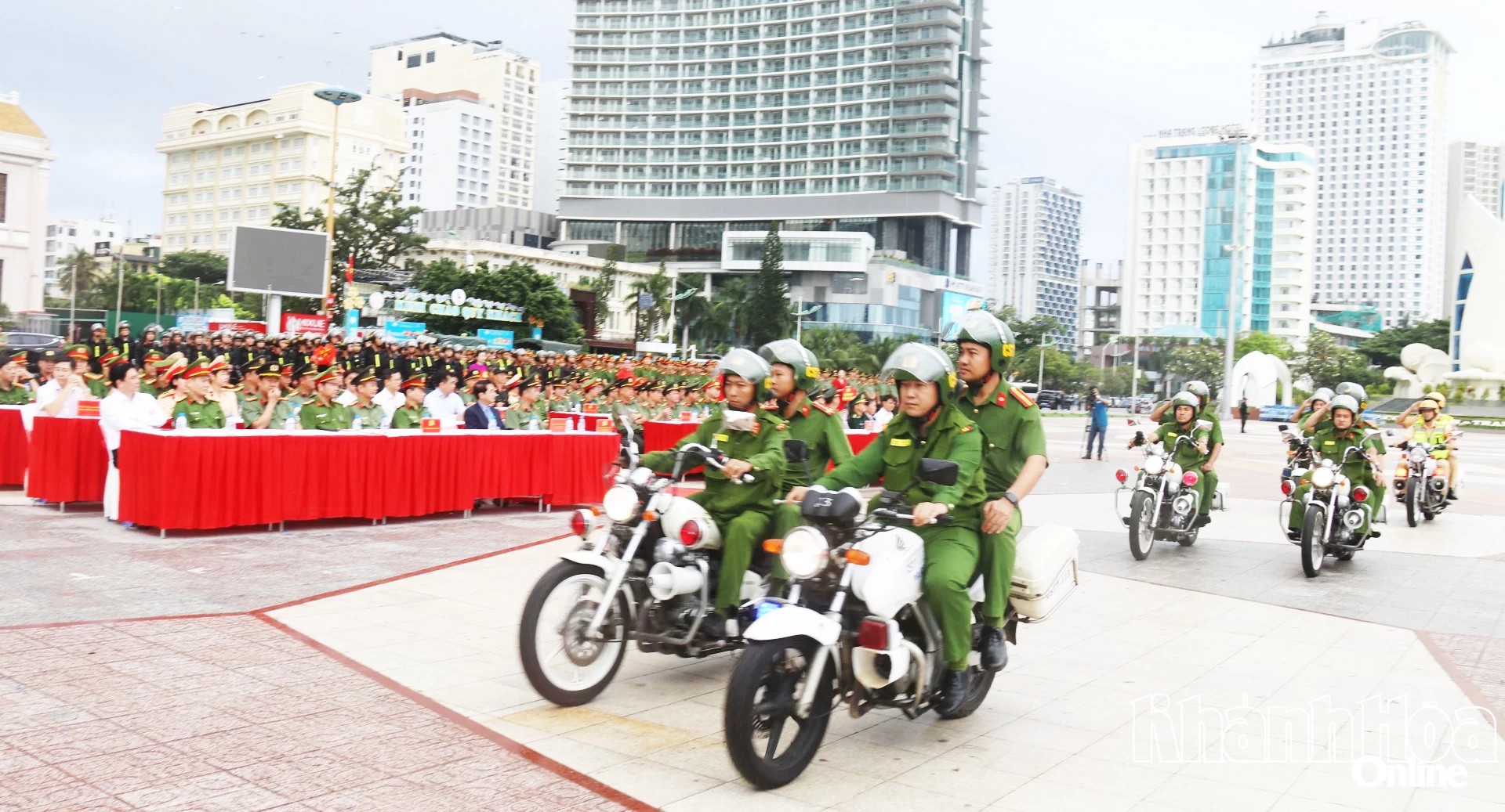 Lực lượng Công an tỉnh đồng loạt ra quân thực hiện đợt cao điểm tấn công, trấn áp tội phạm.