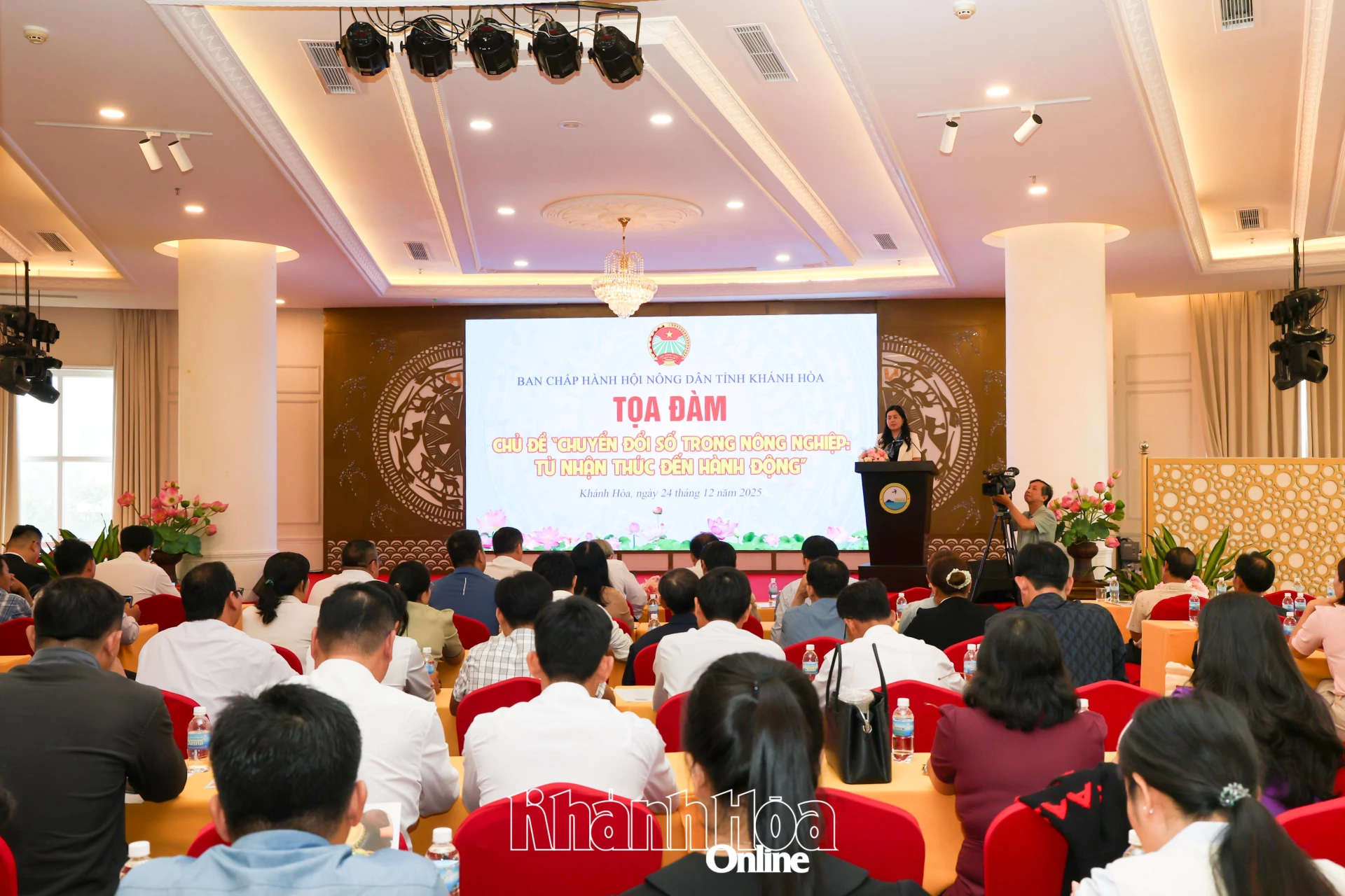 Lãnh đạo Hội Nông dân tỉnh phát biểu tại buổi tọa đàm.