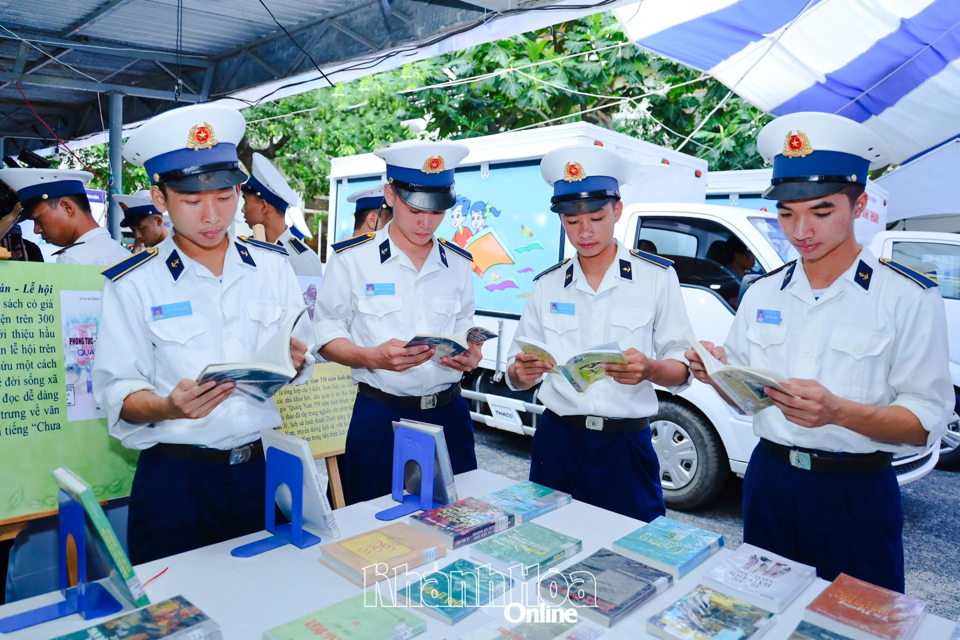 Naval Academy cadets participating in an activity at the Provincial Library