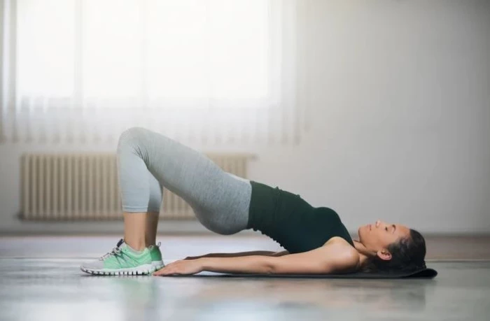 Lý do bạn mất độ dẻo dai theo tuổi tác và bài tập kéo giãn tốt nhất