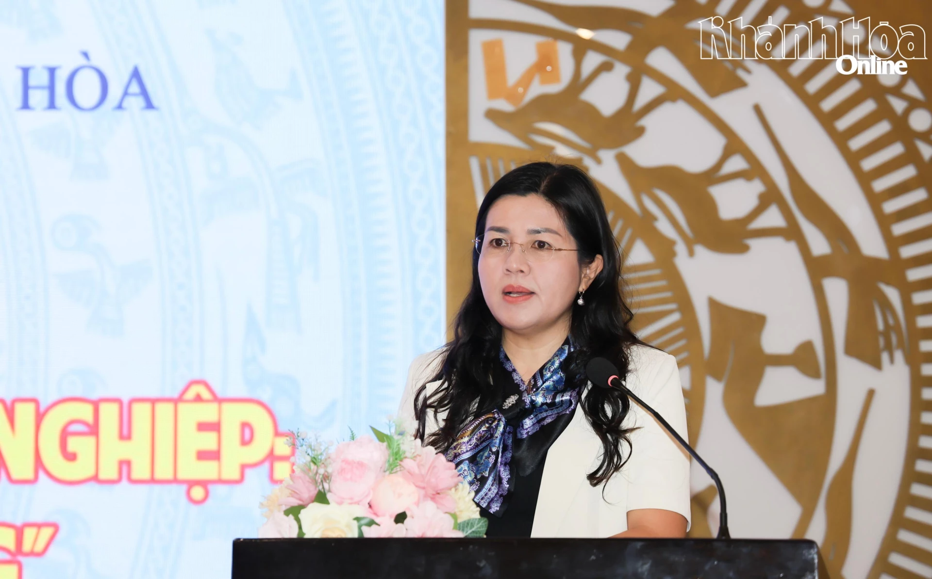 Bà Phan Thị Ngân Hạnh.