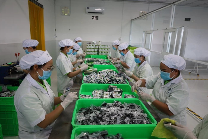 Sở Nội vụ đề nghị doanh nghiệp báo cáo tình hình tiền lương, thưởng Tết cho người lao động