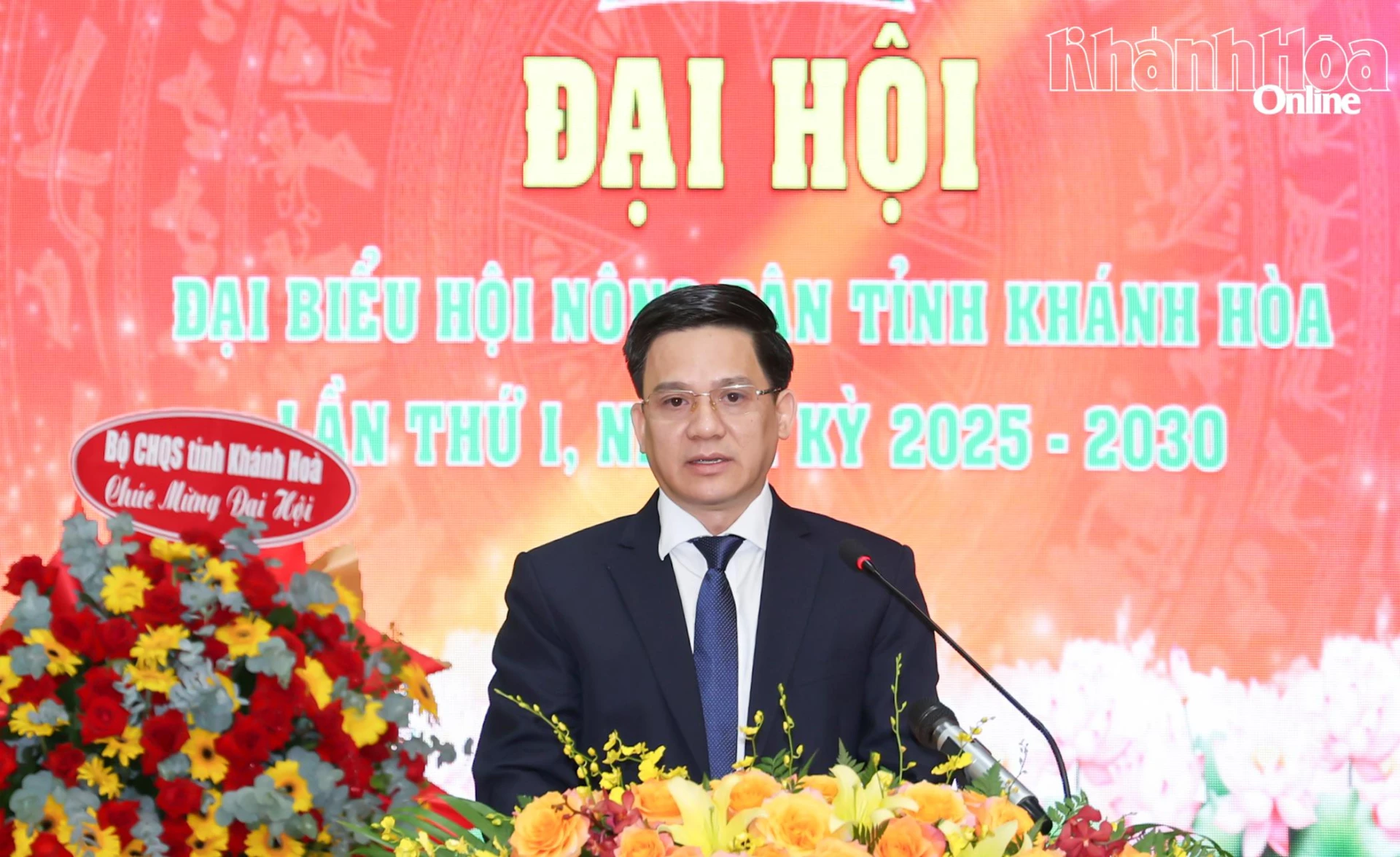 Phó Chủ tịch Trung ương Hội Nông dân Việt Nam Phạm Tiến Nam phát biểu tại đại hội.