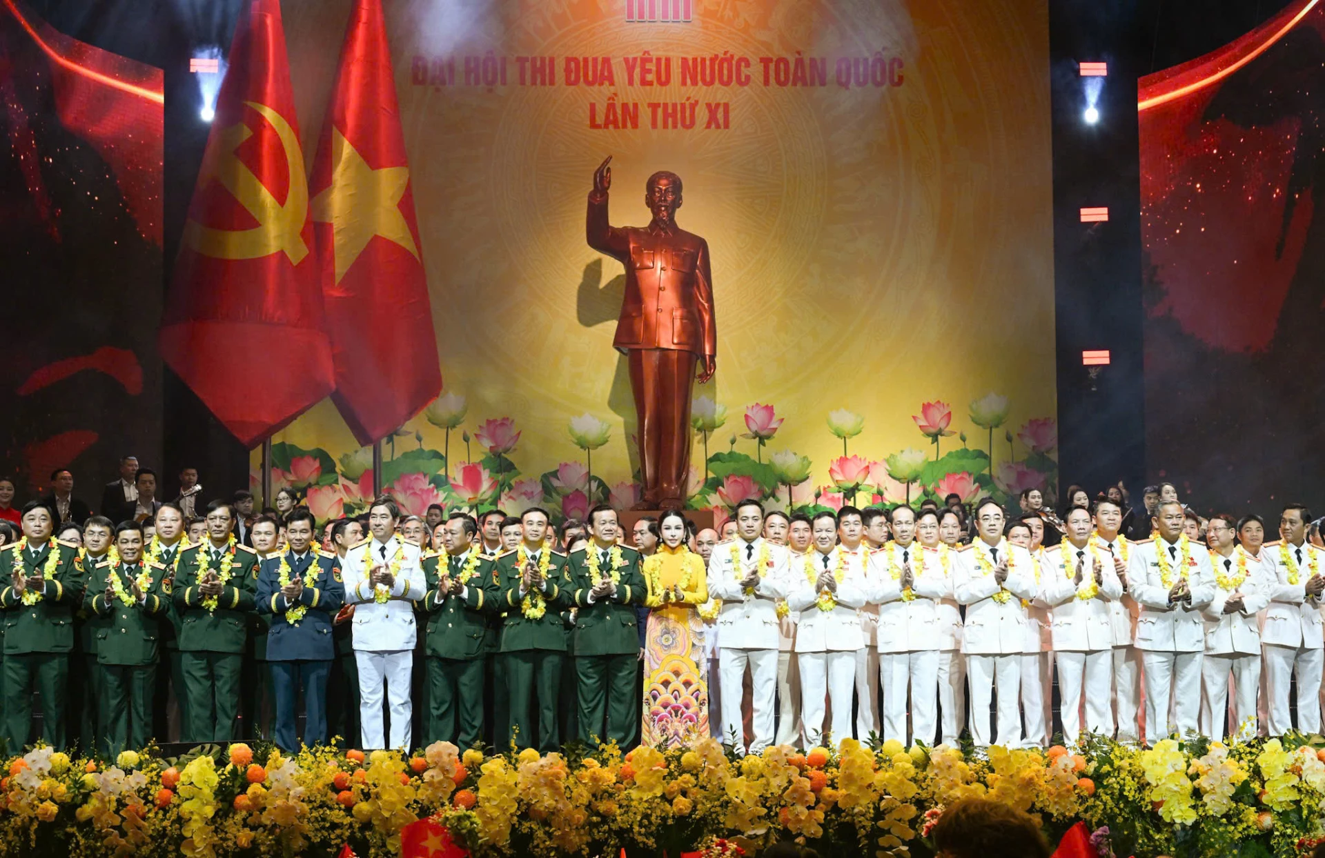 Anh hùng Lao động Lê Nữ Thùy Dương được vinh danh tại Đại hội Thi đua yêu nước lần thứ XI.