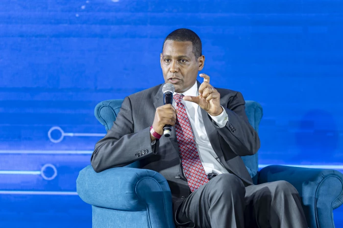 Nhà khoa học VinFuture giới thiệu công nghệ đột phá giúp “sao y bản chính” các hạt giống chất lượng