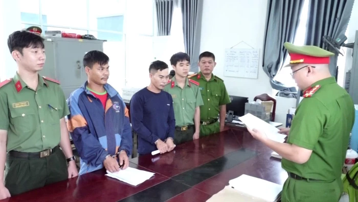 [Video] Khởi tố 2 đối tượng về tội giết người