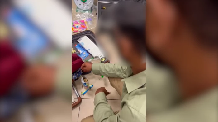 [Video] Phát hiện đối tượng người nước ngoài vận chuyển trái phép hơn 1,5 kg ma túy qua đường hàng không