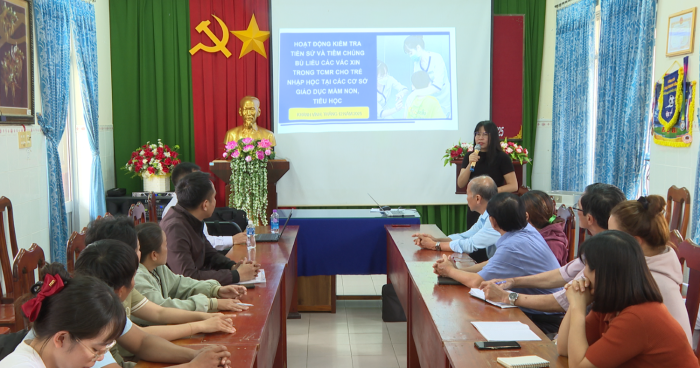 Tập huấn tăng cường công tác tiêm chủng