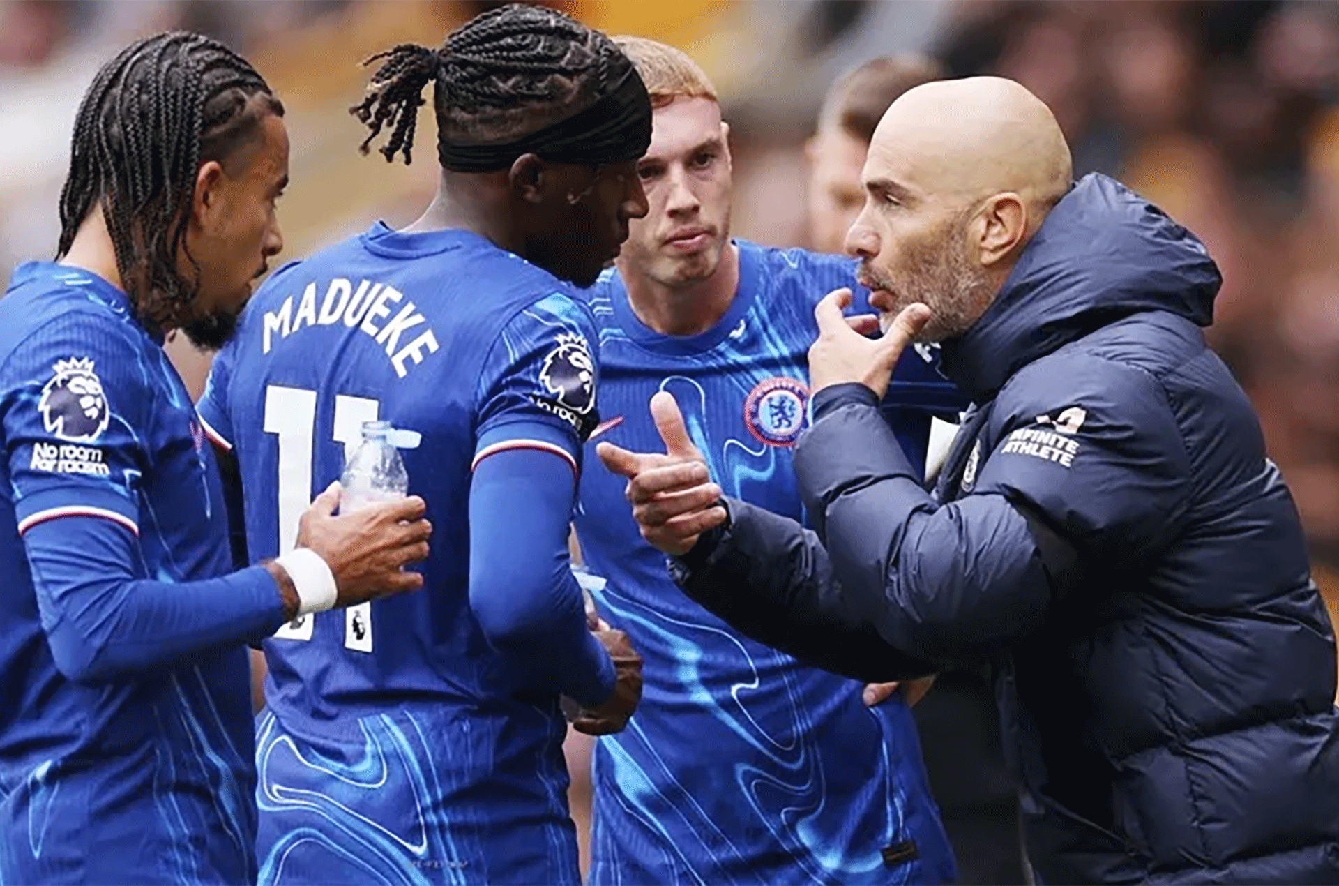 Điều gì đang khiến cho Chelsea đi xuống đều?