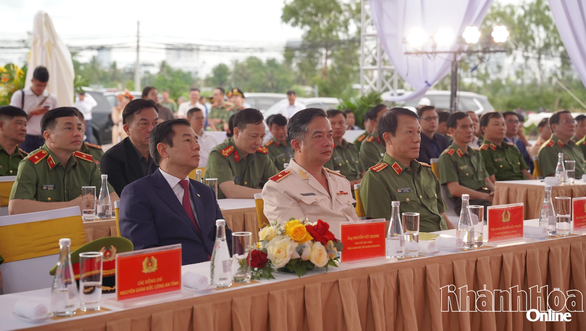 Đại tướng Lương Tam Quang - Ủy viên Bộ Chính trị, Bí thư Đảng ủy Công an Trung ương, Bộ trưởng Bộ Công an và các đại biểu dự buổi lễ.