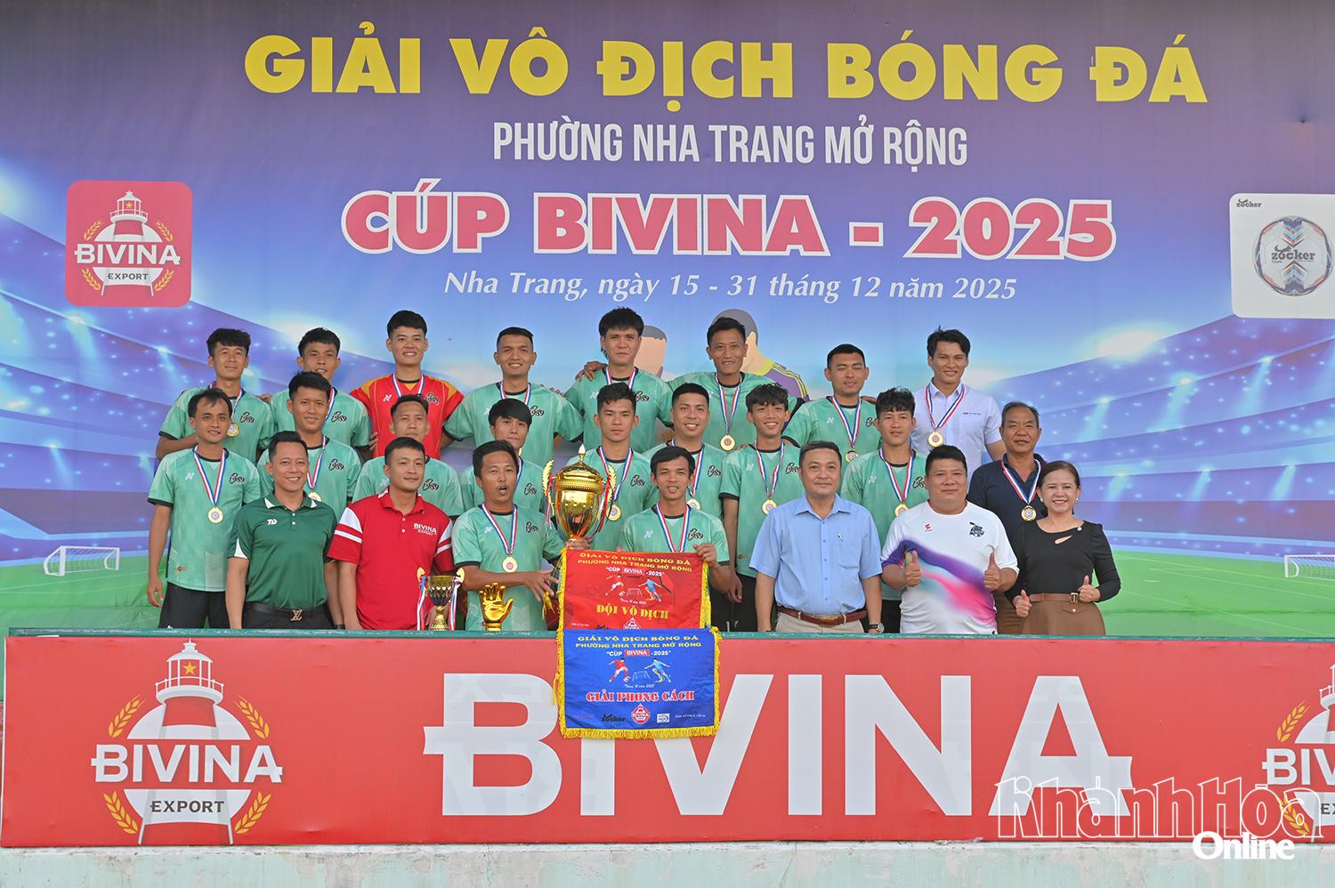 Đội bóng Ford Nha Trang vô địch giải đấu.