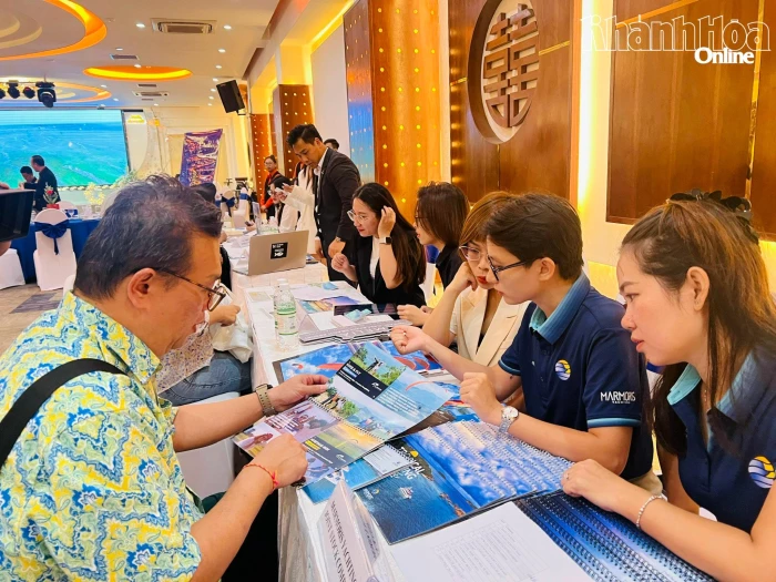 Malaysian Famtrip delegation seeks cooperation opportunities with tourism businesses in Khanh Hoa