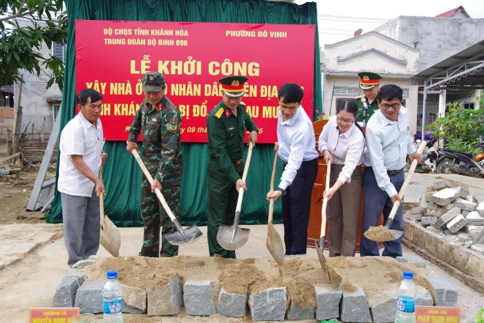 Bộ Chỉ huy Quân sự tỉnh Khánh Hòa khởi công xây nhà ở cho người dân bị sập do mưa lũ