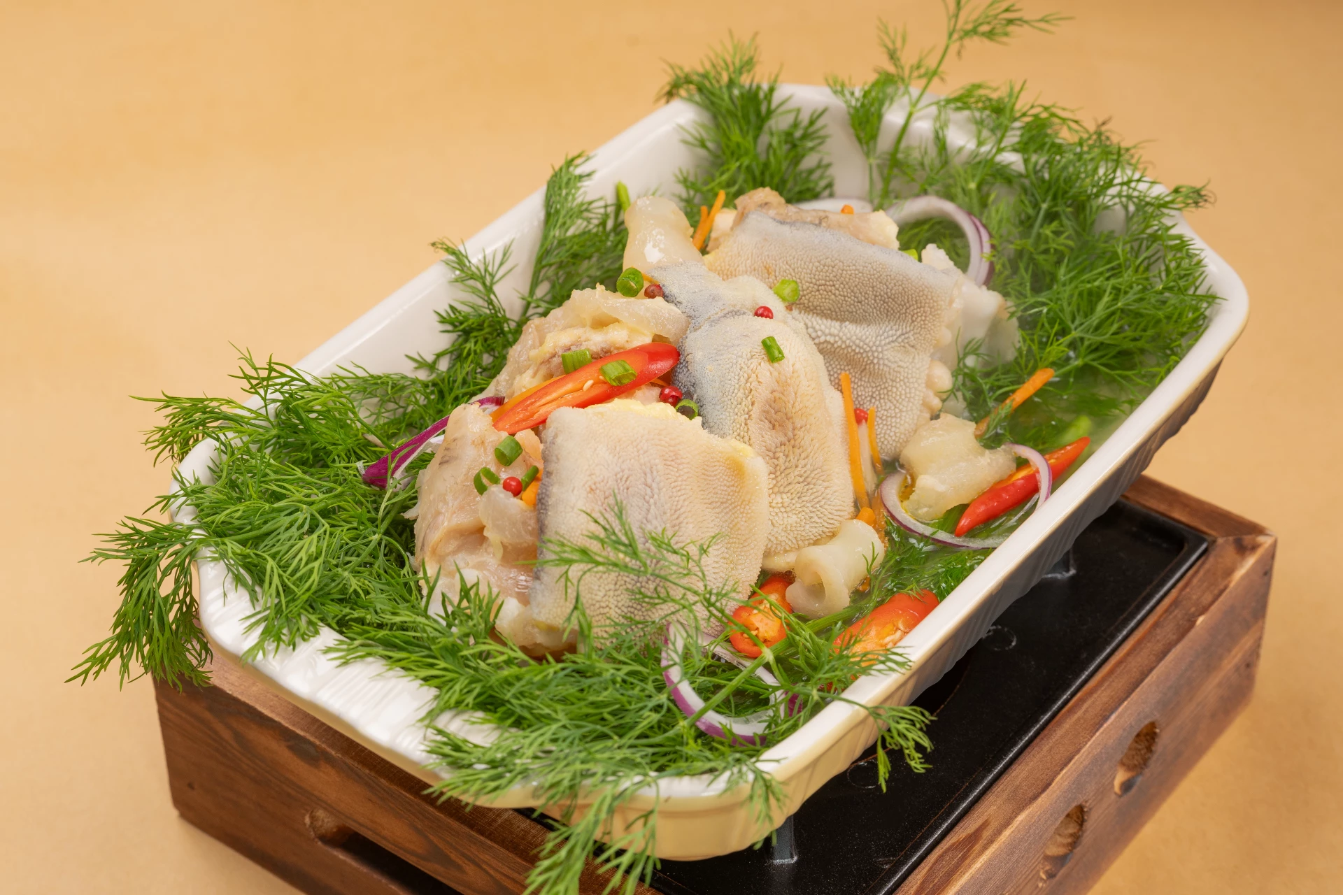 Ngón chân đà điểu hấp thì là