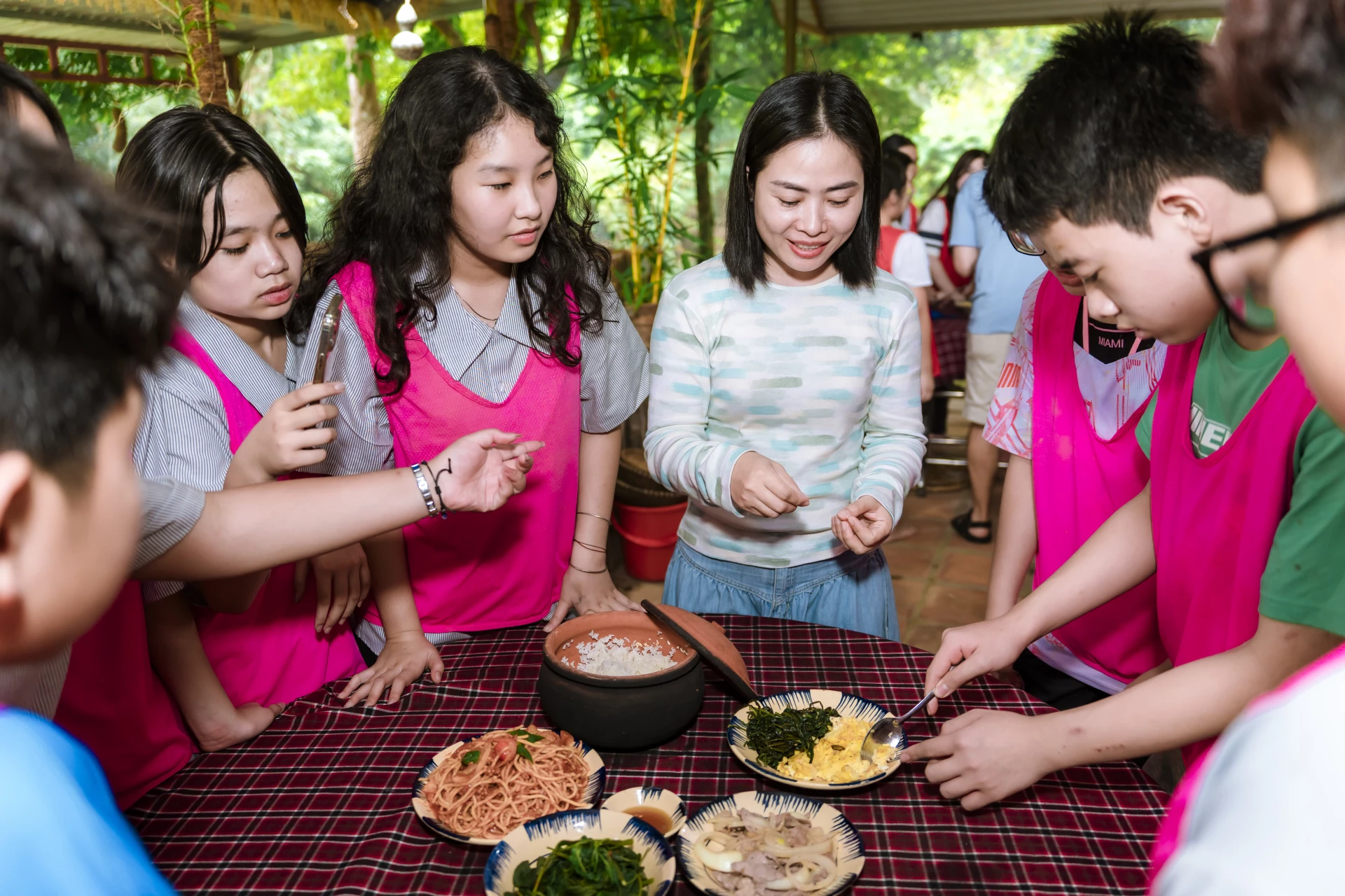 Thành quả sau một ngày tập làm nông dân