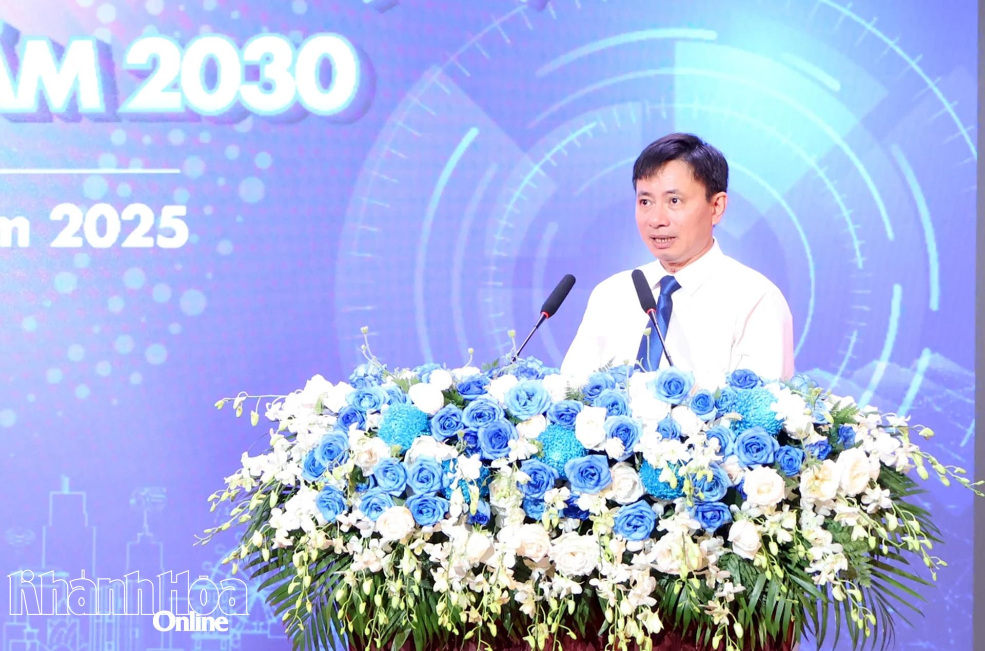 Ông Phạm Quốc Hoàn - Giám đốc Sở Khoa học và Công nghệ phát biểu khai mạc hội nghị.