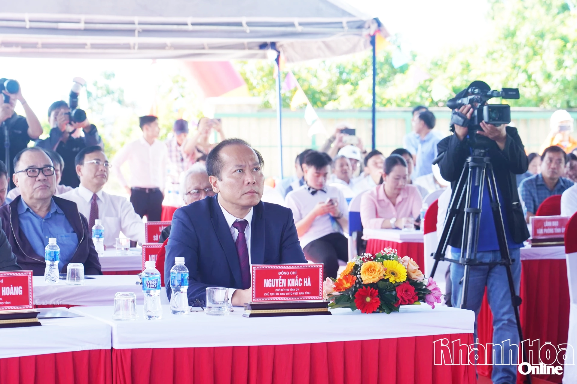 Đồng chí Nguyễn Khắc Hà - Phó Bí thư Tỉnh uỷ, Chủ tịch Ủy ban MTTQ Việt Nam tỉnh tham dự buổi lễ.