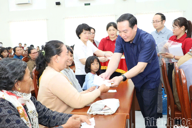 Podcast: Bản tin ngày 8-12