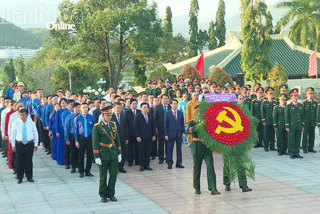 Podcast: Bản tin ngày 18-12