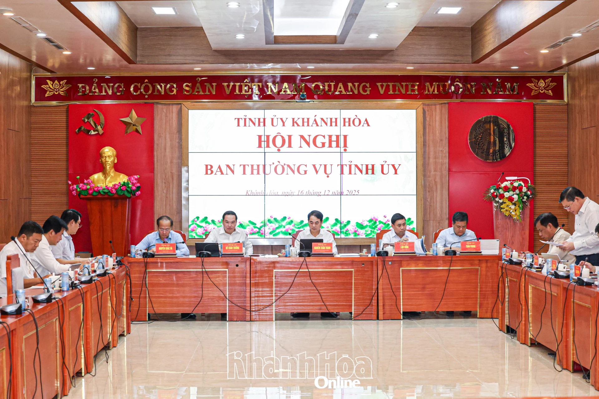 Ban Thường vụ Tỉnh ủy tổ chức hội nghị để xem xét, cho ý kiến đối với nhiều nội dung quan trọng liên quan đến phát triền kinh tế - xã hội và công tác xây dựng Đảng của tỉnh