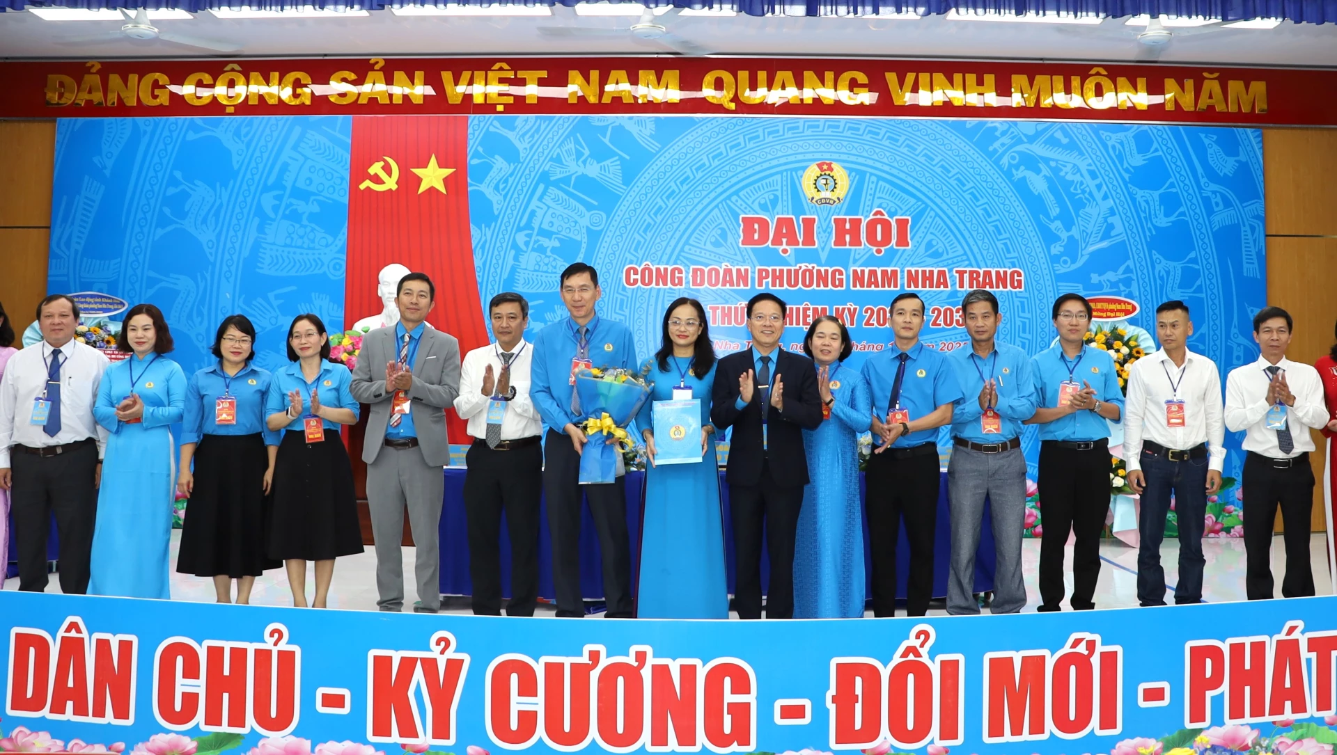 Đại hội Công đoàn phường Nam Nha Trang nhiệm kỳ 2025-2030 diễn ra thành công sau sắp xếp, tinh gọn bộ máy.