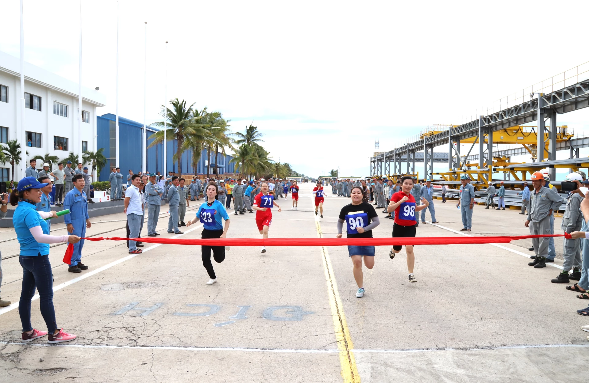 Hoạt động thể thao được các cấp công đoàn tổ chức thường xuyên, tạo sân chơi bổ ích cho người lao động.