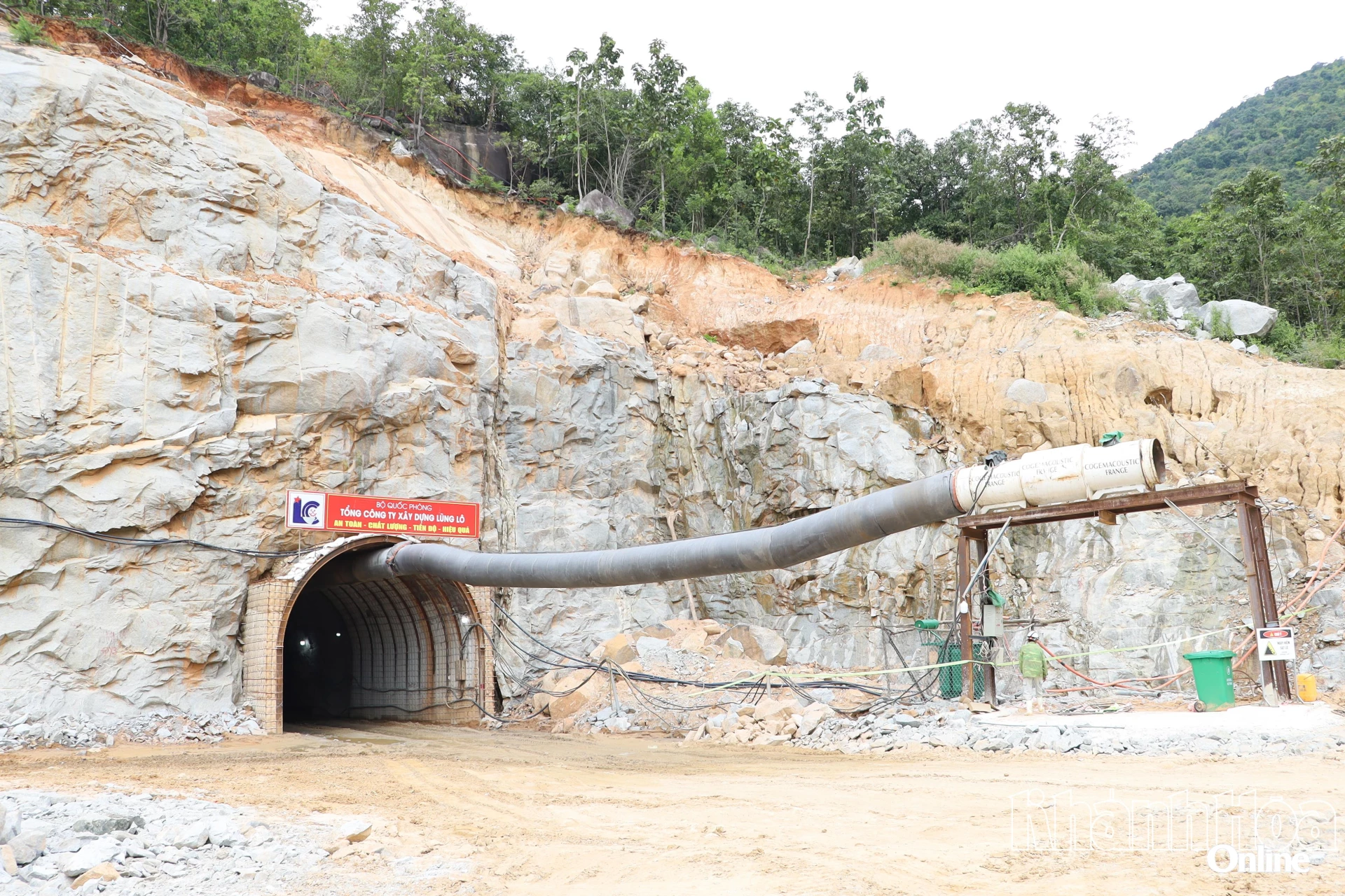 Những hầm ngách được các đơn vị thi công thực hiện đúng tiến độ.