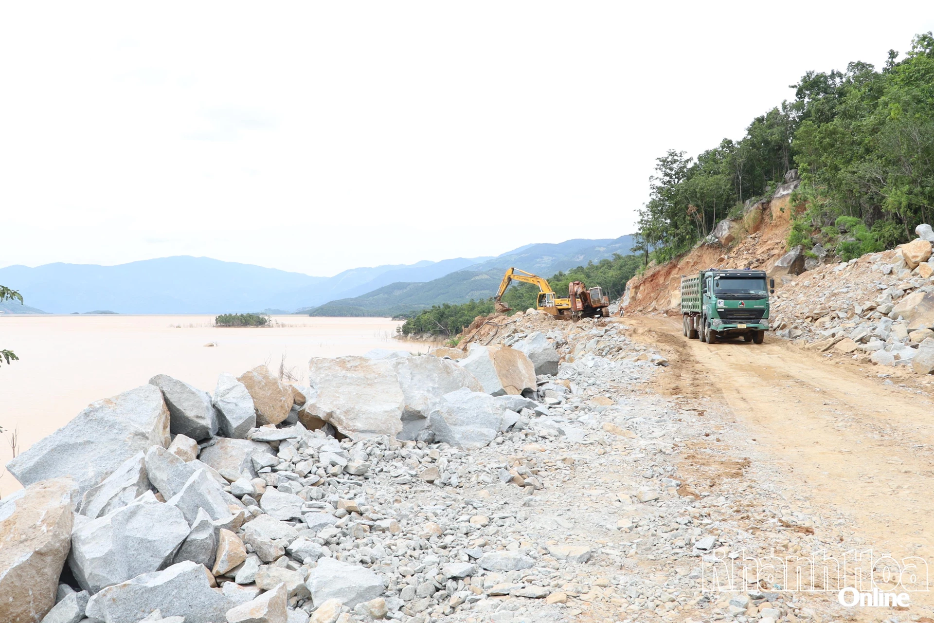 Những hạng mục của dự án được các đơn vị thi công đảm bảo tiến độ.