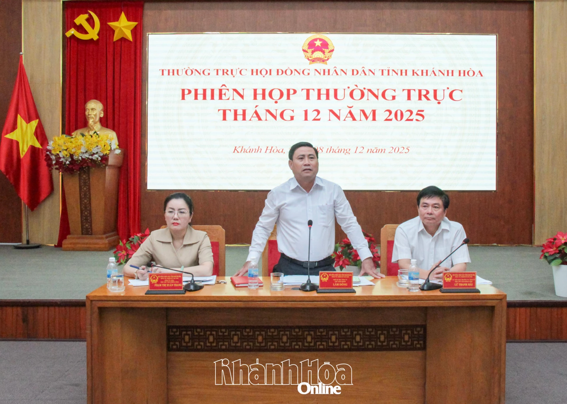 Phó Bí thư Tỉnh ủy, Chủ tịch HĐND tỉnh Lâm Đông phát biểu chỉ đạo tại phiên họp