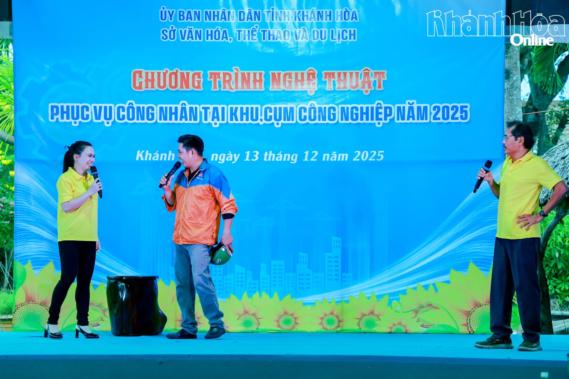 Tiểu phẩm “Đám cưới văn minh, chúng mình không nợ”.