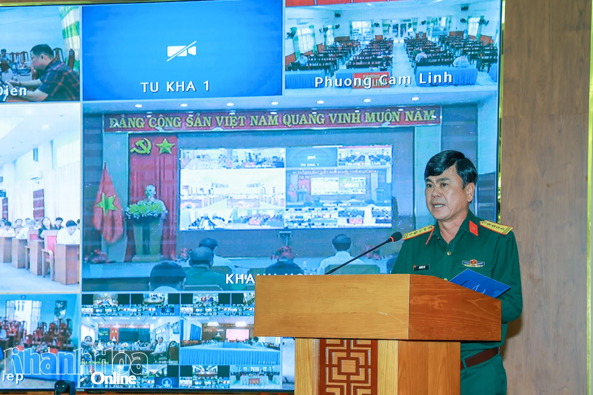 Lãnh đạo Bộ Chỉ huy Quân sự tỉnh đề xuất các giải pháp ứng phó thiên tai trong thời gian tới.