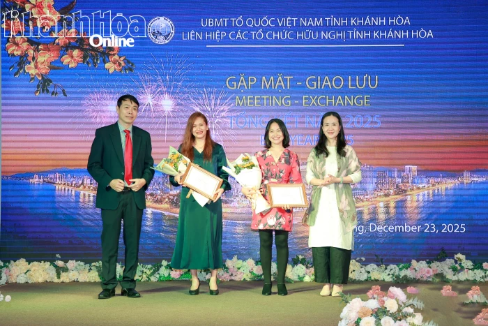 Gặp mặt kiều bào, người nước ngoài, đại diện tổ chức phi chính phủ nhân dịp năm mới 2026