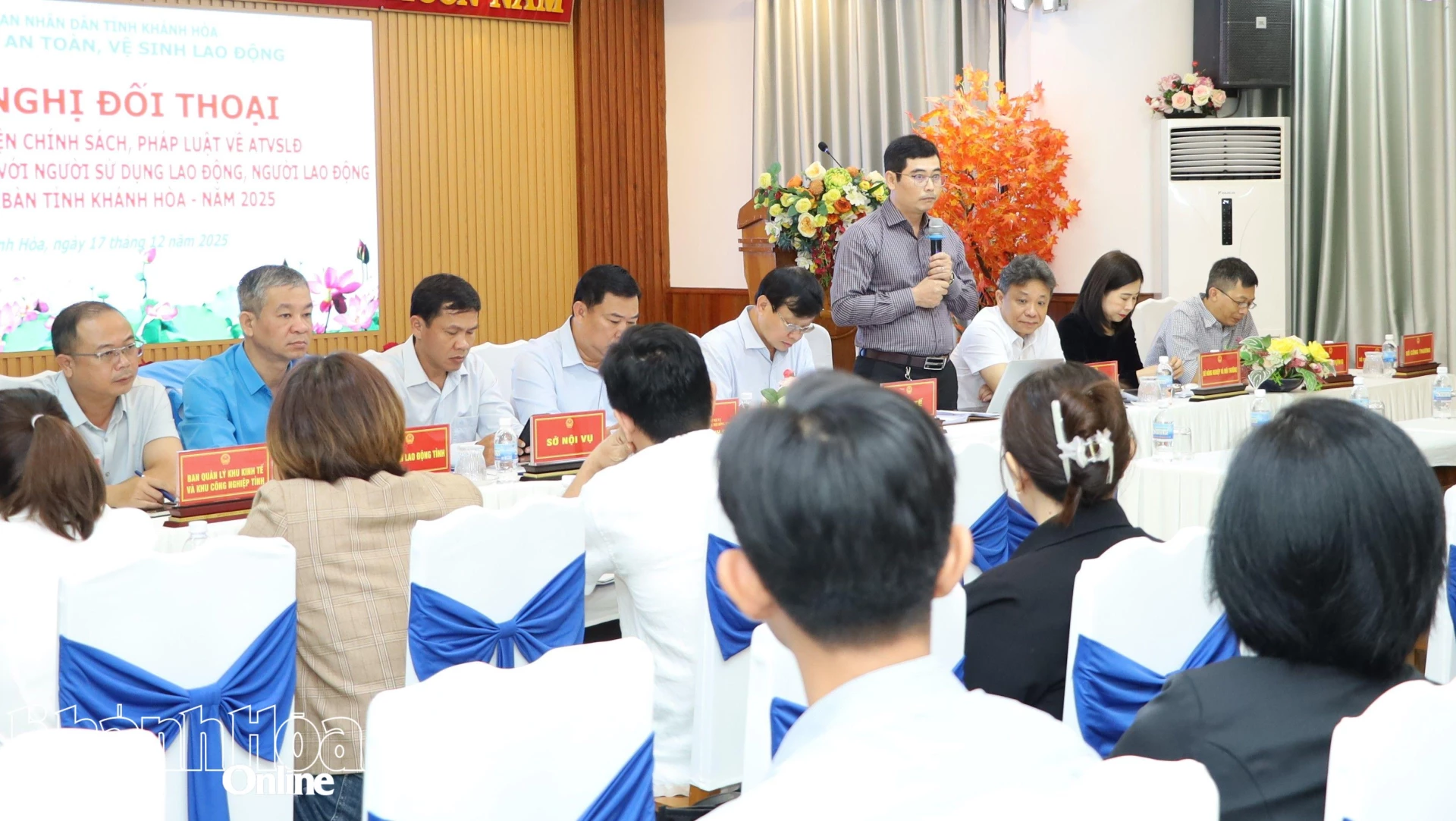 Đại diện Sở Y tế giải đáp một số kiến nghị của doanh nghiệp.