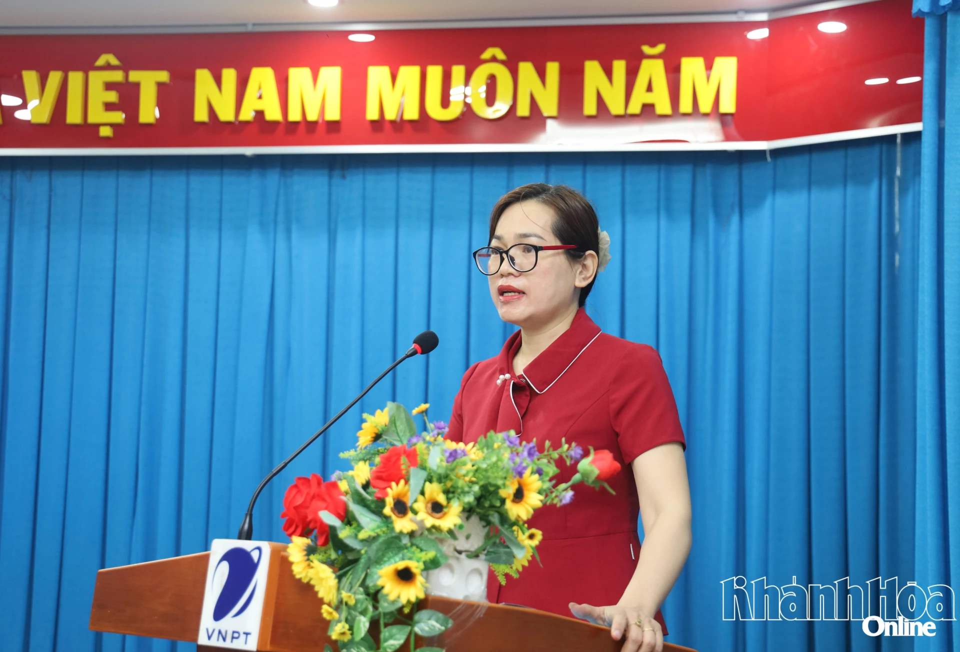 Lãnh đạo Sở Nội vụ phát biểu khai mạc buổi tập huấn.