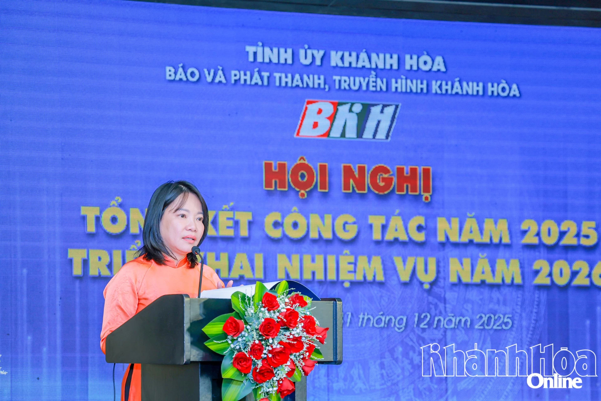 Bà Thái Thị Lệ Hằng báo cáo kết quả công tác năm 2025 và định hướng năm 2026. 