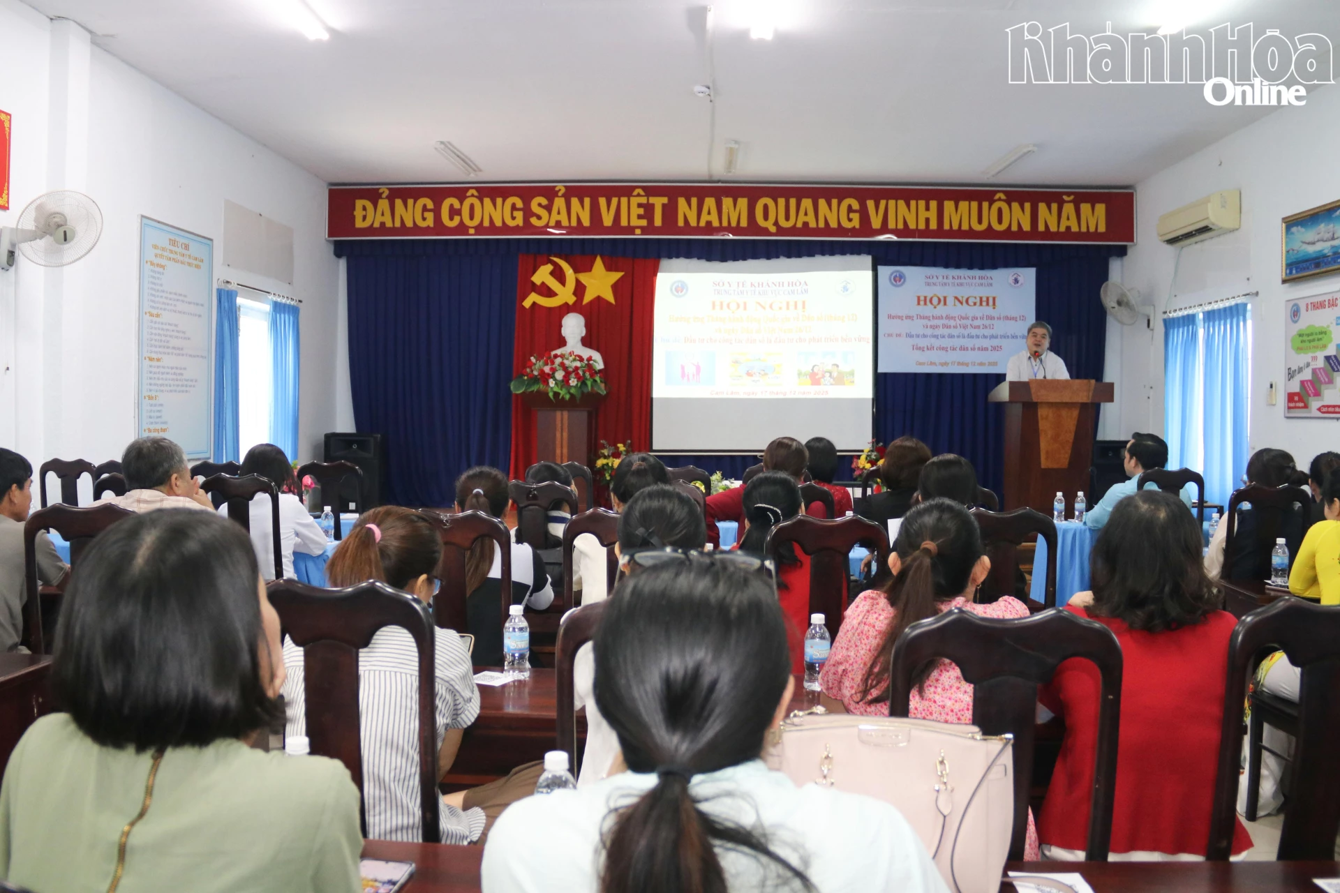 Quang cảnh hội nghị.