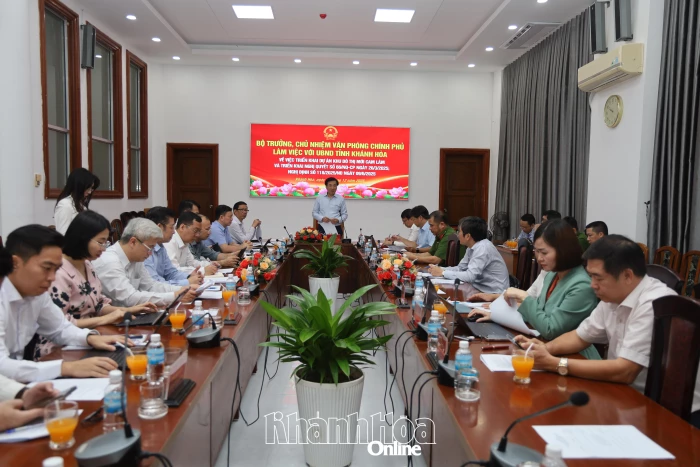 Đoàn công tác của Văn phòng Chính phủ làm việc tại Khánh Hòa