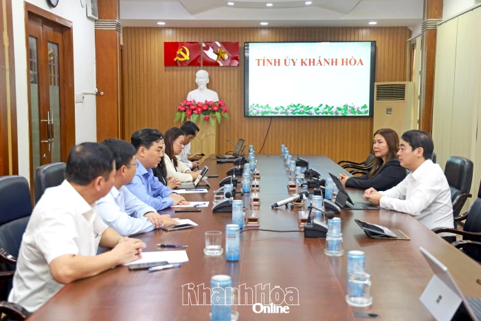 Đoàn công tác tỉnh Thanh Hóa trao đổi, học tập kinh nghiệm đánh giá cán bộ, công chức theo KPI tại Khánh Hòa