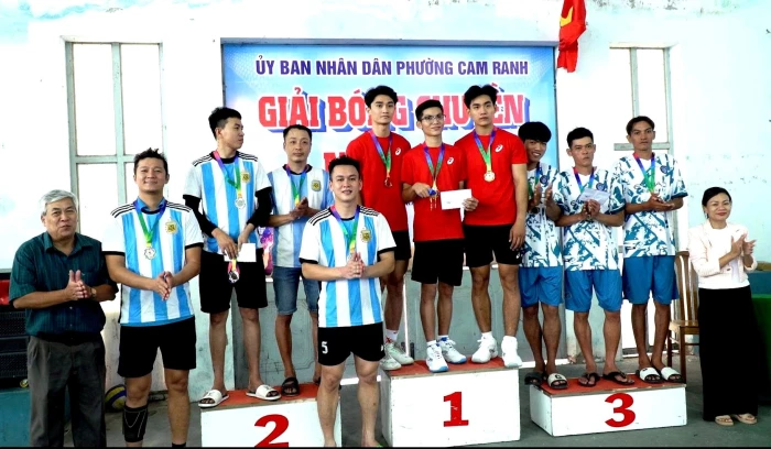 6 đội bóng tranh tài tại Giải bóng chuyền phường Cam Ranh năm 2025