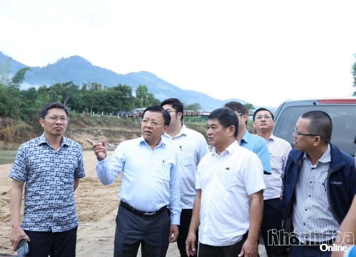 Khẩn trương hoàn thành giải phóng mặt bằng các dự án giao thông